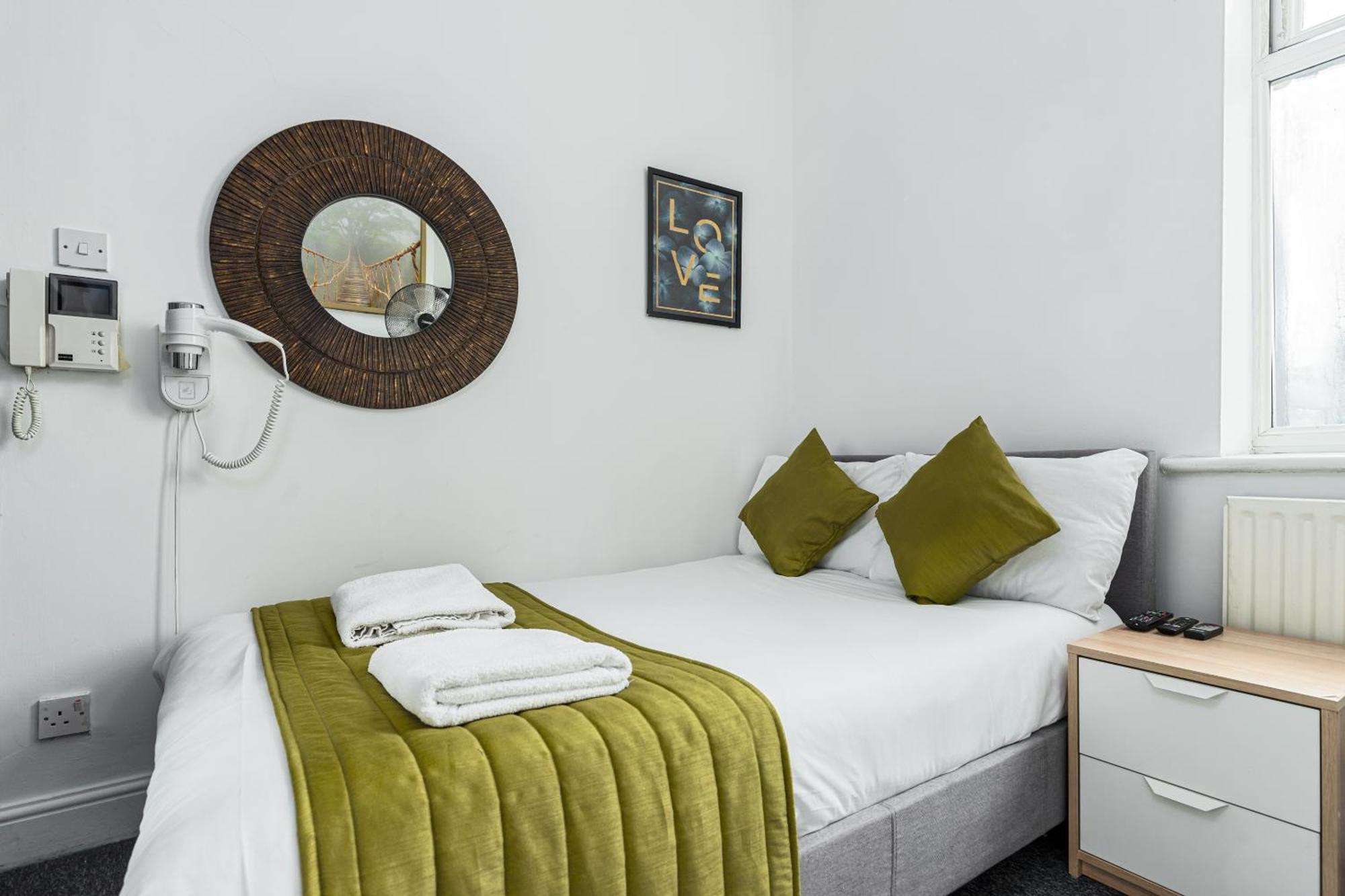 Ryam Suites London Exterior photo